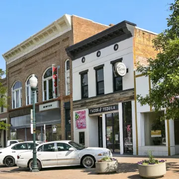 Charming Bungalow Next to Unc - Free Cruiser Bikes!
