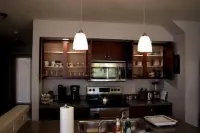 Athens city townhouse, 2 King masters, 2.5 baths