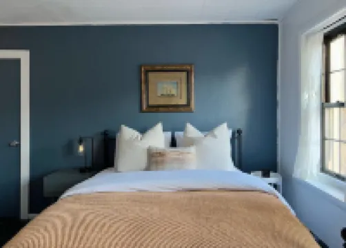 Historic house overlooking Rondout Creek