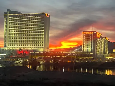 Cozy Farmhouse Style - Pet Friendly