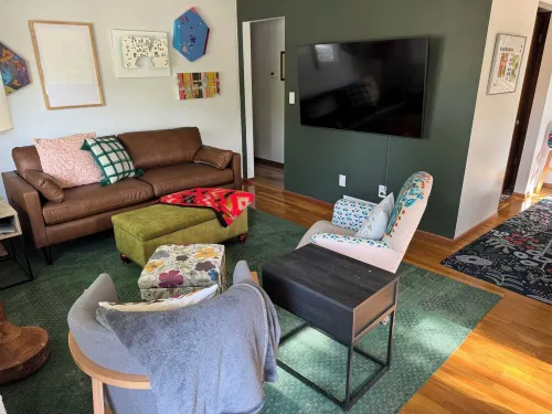 Comfortable and Quaint w/ a Hot Tub Hotels in Brookings