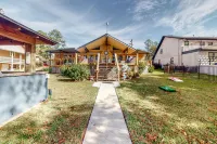 Lakefront Home with Private Dock, Outdoor Kitchen & Kayaks - Dog-Friendly