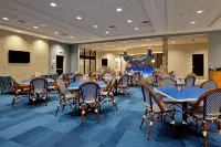 Holiday Inn Express & Suites Norfolk Airport