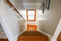 Short Walk to Beach and Shops with Grill and Wifi - Charming Retreat Hotels in Cape Charles