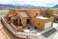 Spacious Patio and Access to Scenic Trails - Stunning Escape