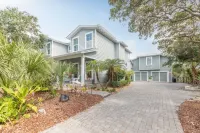 Secluded Pool Oasis and Nature Preserve - Peaceful Beach Retreat