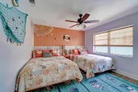 3-bedroom Flamingo Retreat Heated Pool