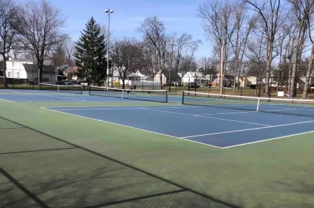 Private 2-Bed House with Free Parking and 15-Min Walk to Direct NYC Manhattan Train