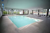 Howard Johnson by Wyndham Funes - Pools