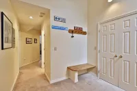 Ski on/Off Access and Wood-Burning Fireplace - Cozy Mountain Retreat Hotels in Rutland Town