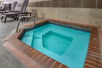 Comfort Inn & Suites Junction City - Near Fort Riley - Hot Tub