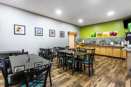 Quality Inn Отели в г. Пи Ди