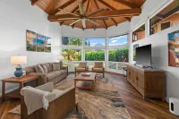 Panoramic Mountain Views and Lush Amenities - Inviting Luxury Retreat