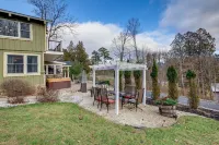 Camp Hope- Bolton Landing House/Hot tub/Fireplace/Firepit Charming 4-bedroom Hotels in Bolton