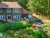 Breathtaking Lake Views and Hot Tub - Amazing Family Retreat Hotels in Bolton