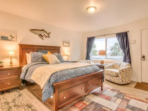 Cozy Retreat - Cozy Studio, WiFi, Coffee Maker, Hiking Hotels in Gleneden Beach