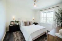 Stunning Rooftop Cabin with HotTub, WiFi, Views Hotels in Frenchburg