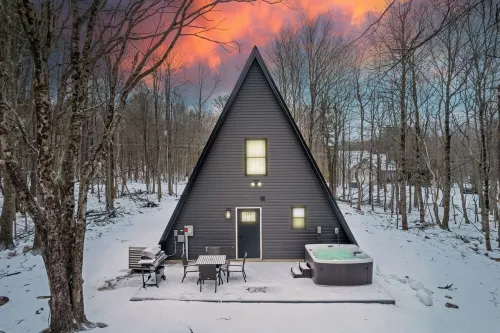 Cozy Modern A-Frame with Hot tub, Fireplace, soak tub & Games