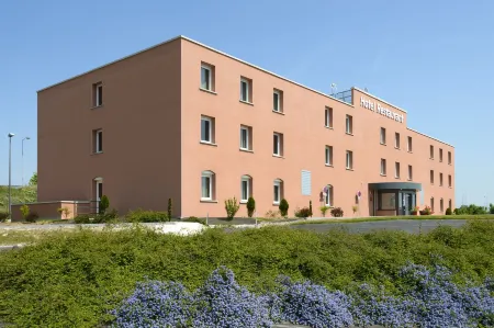 Brit Hotel Reims Croix Blandin