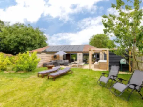 Rural Lodge Retreat with Hot Tub Hotels in Chichester