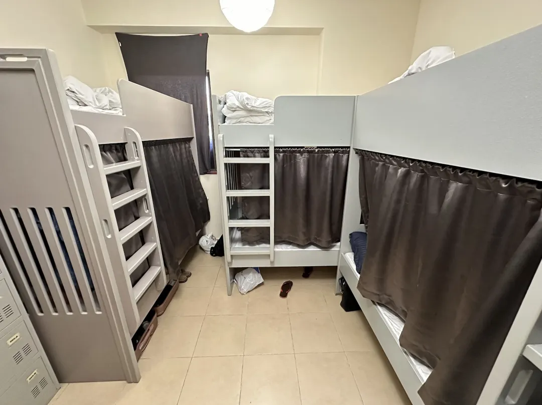 Bollywood Beach Hostel - Dubai Marina