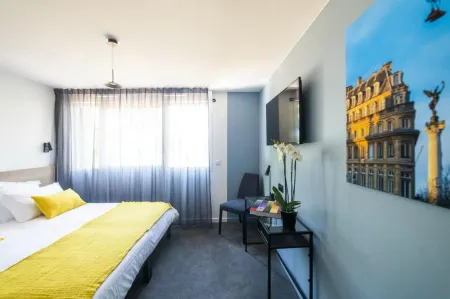 Hotel Enight Отели рядом с достопримечательностью «Eglise St-Pierre de Gradignan»