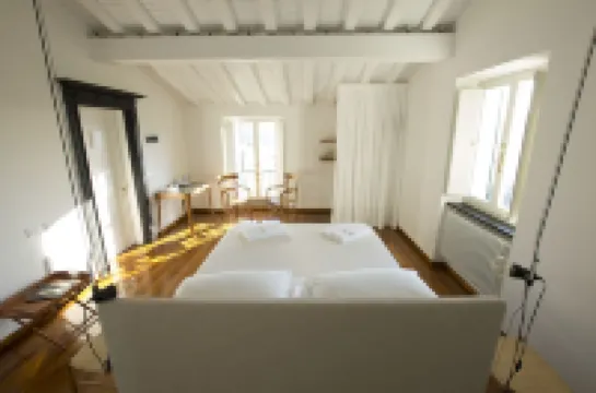 拉索斯塔奧託尼 III 號酒店