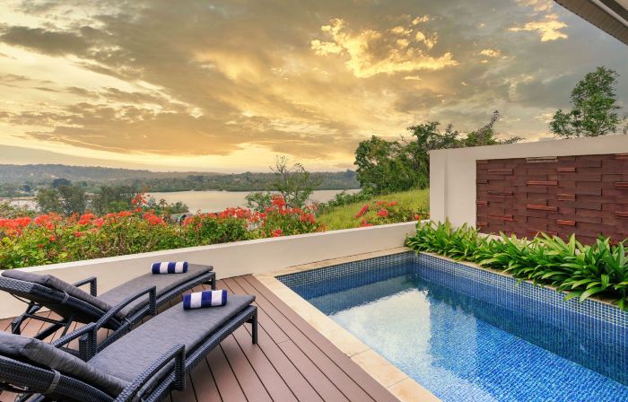 Mangoes Resort