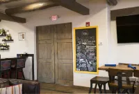 The Sage Hotel - Quầy bar