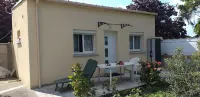 Chambres du Jardin Fleuri Hotels in Bourgtheroulde-Infreville