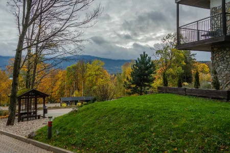 RentPlanet - Apartamenty Górna Resorts Отели рядом с достопримечательностью «Czarna Góra»