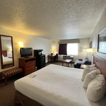 Serena Inn & Suites - Sundance