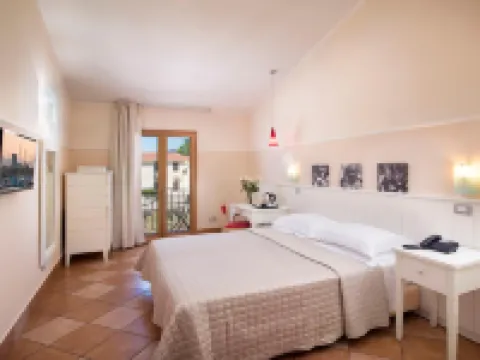 マリン ホテル プーラのホテル