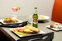 Holiday Inn ABILENE - NORTH COLLEGE AREA by IHG - فطور