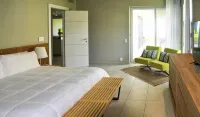 Le Vele Resort Hotels in Grace Bay