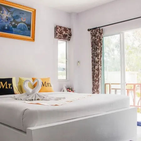 Charm Resort Cha-am