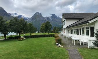 Hjelle Hotel