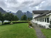 Hjelle Hotel Hotels in Hjelle