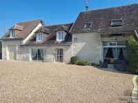 Les Jarrieres Hotels in Mesland
