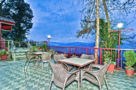 Bear Valley Resort, Dalhousie Отели в г. Чамба