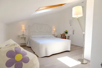Maree Hotel