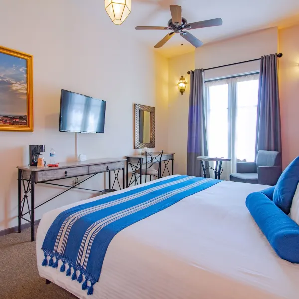 Zoe Hotel - Housity