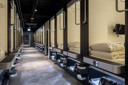 Capsule Hotel Cube Hiroshima