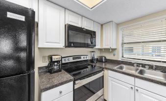 Sunswept Condos by Hosteeva
