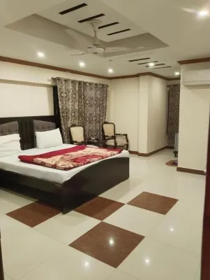 Hotel Al Subtaini Hotels near Pakistan Cadet College Muree