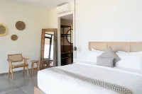 Green Hill Mountain City View Villa 8 Bedrooms with a Private Heated Swimming Pool and a Movie Room