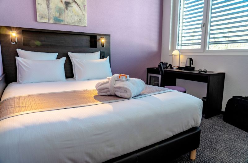 Nash Pratik Hotel
