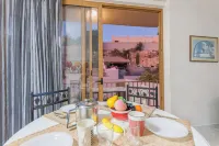 Merill Pool and Sea, Charming Apart 5