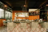 IT Boutique Hotel & Restaurant - بار