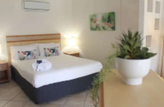 At the Sound Noosa Motel